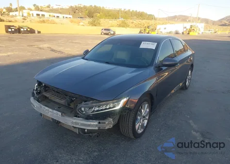 2020 Honda Accord Lx z USA, uszkodzony, nr VIN 1HGCV1F13LA108827